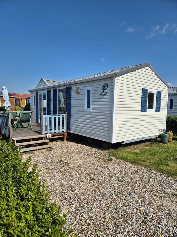 Location de vacances pour 4 personnes, avec jardin et piscine à Biville-sur-Mer - 4