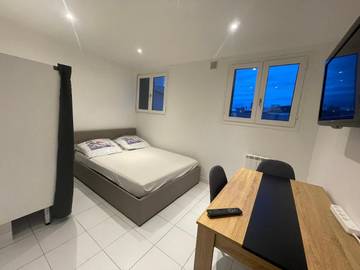 Gîte pour 2 personnes, avec vue dans Roissy-en-Brie