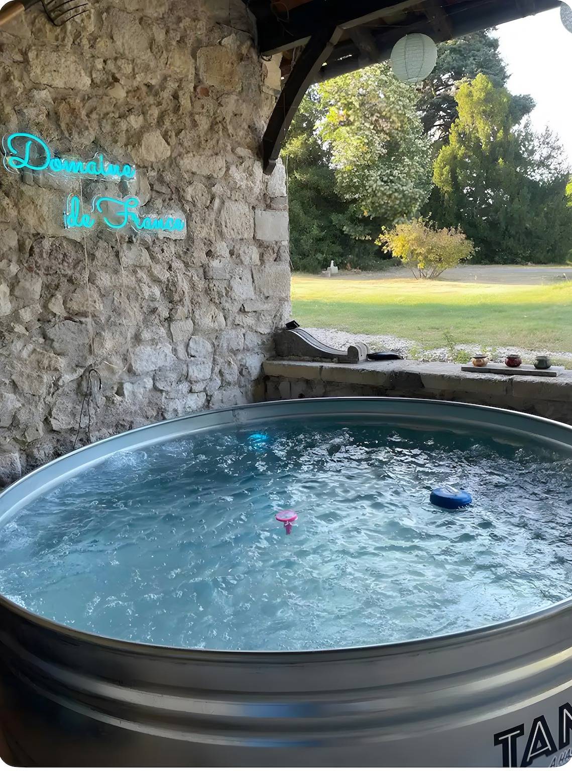 Gîte le Rosier – Domaine de France, idéal pour les familles près de Penne-d’Agenais in Penne-d'Agenais, Quercy