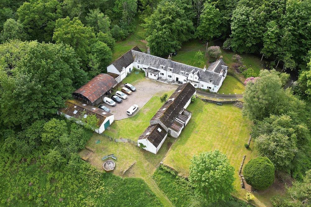 By Loch Tay, Morenish - a fantastic long-established “away from it all\" house! in Loch Tay, Perthshire