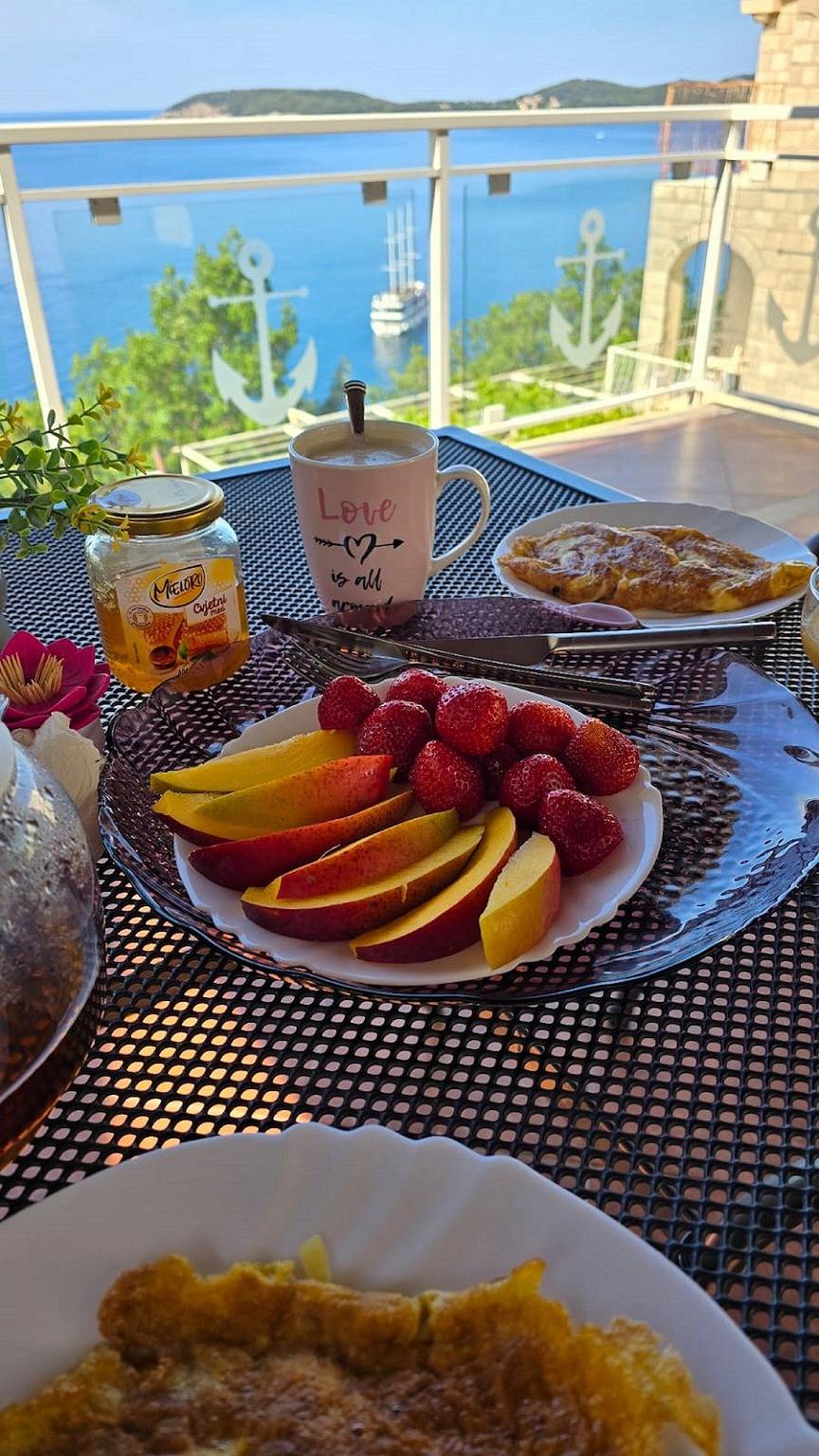 Appartement entier, Indy's Beach Apartments- Studio Apartment with Patio and Sea View in Zaton, Grad Dubrovnik