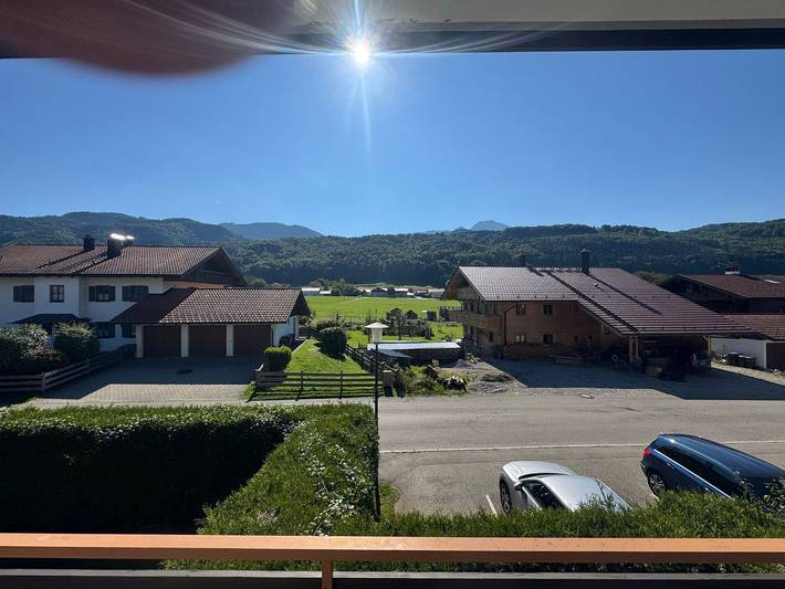 Ferienwohnung für 3 Personen, mit Balkon und Sauna sowie Ausblick in Bergen (Chiemgau)