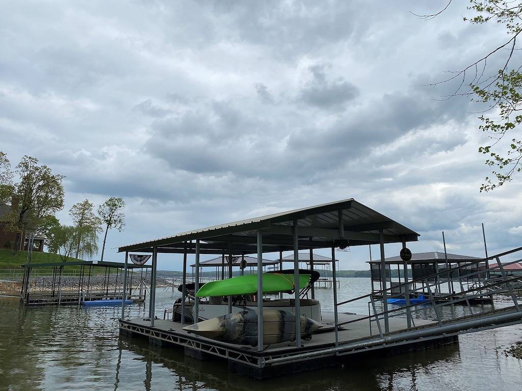 Lakin Erinnerungen-Wasser Front Home On Ky Lake in Kentucky Lake