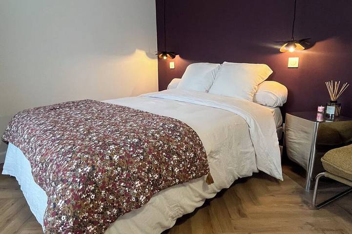 Appartement entier, Nuit Céleste | Studio élégant avec Parking | in Val de Morteau, Morteau