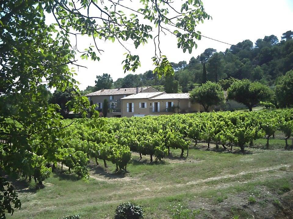 Le Grand Jardin, en Drôme provençale - Chambre du Tilleul in Mérindol-les-Oliviers, Région de nyons