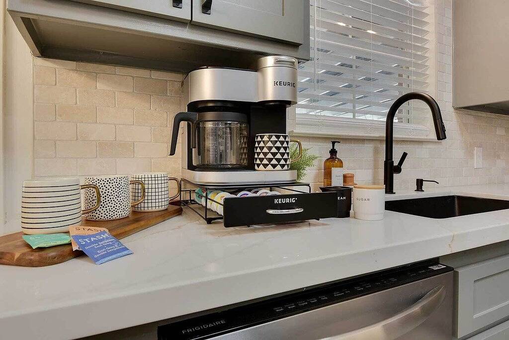 Charming Baton Rouge Retreat ~ 3 Mi to Lsu! in Baton Rouge, East Baton Rouge Parish