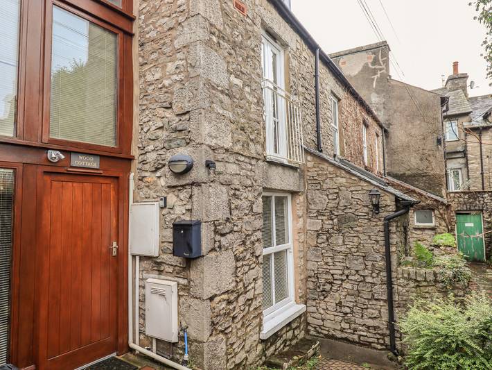 Log cabin for 2 people, with Balcony in Kendal
