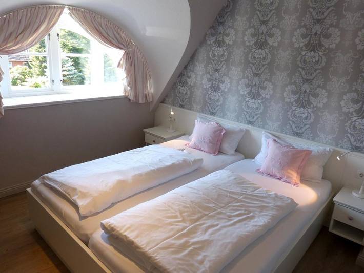 Ferienhaus für 6 Personen, mit Terrasse und Garten in Süddorf - 4