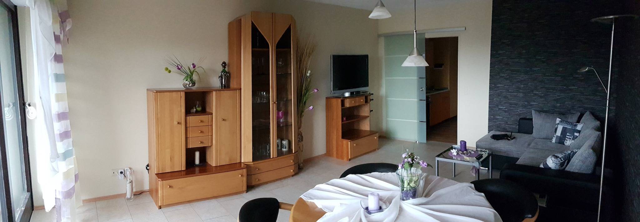 Ganze Wohnung, Apartment 'Schöne Aussicht mit Schwimmbad', Balkon & Wlan in Schonach im Schwarzwald, Südschwarzwald
