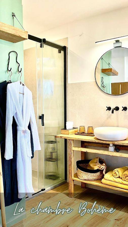 Location de vacances pour 2 personnes, avec vue et terrasse dans Port des Oursinières - 3