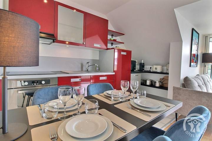 Gîte pour 4 personnes, avec terrasse dans Plage Trestraou - 2