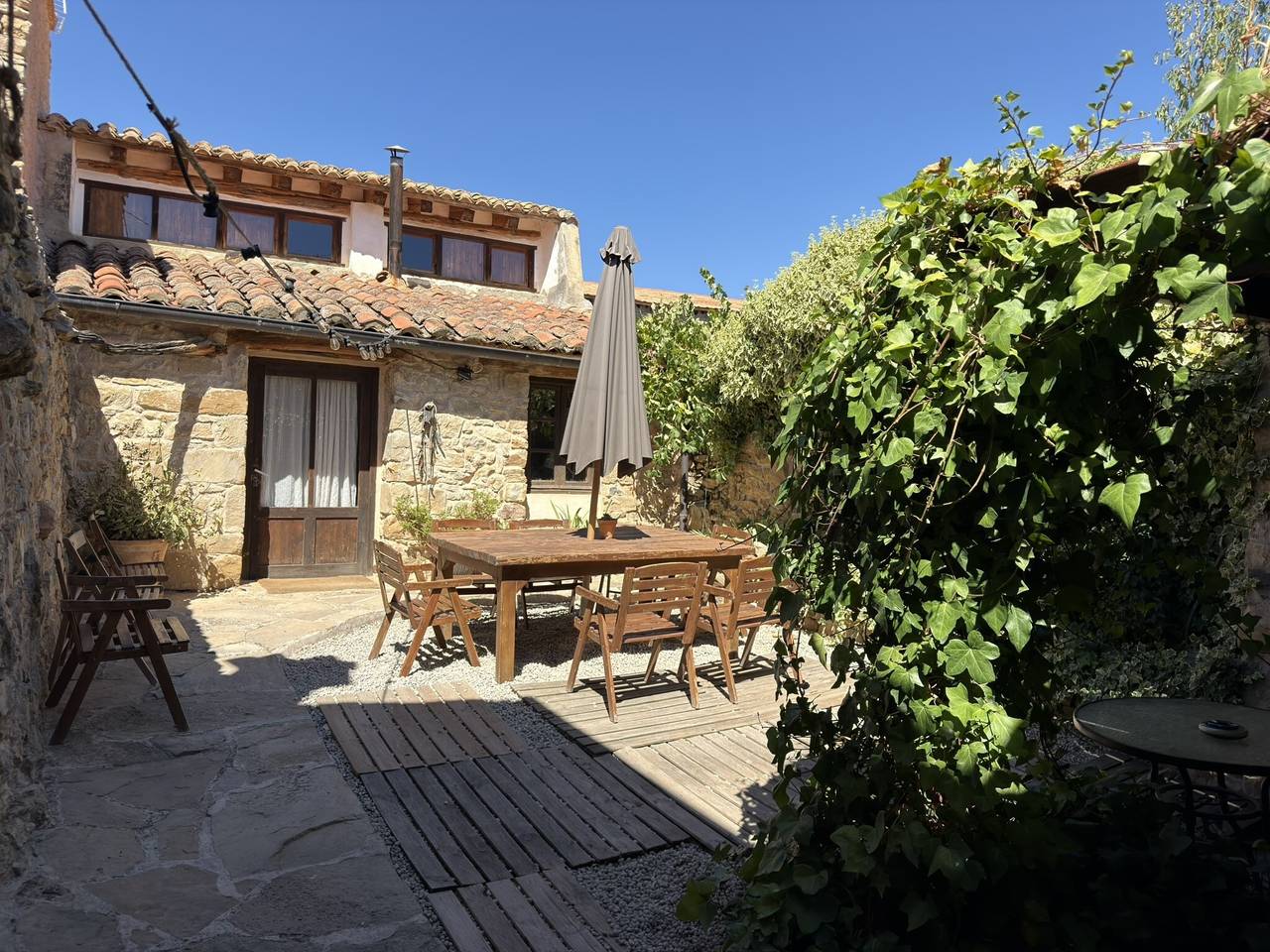 Casa rural 'Casa Pepita' con vistas a la montaña, jardín privado y Wi-Fi in Alpuente, Provincia de Valencia