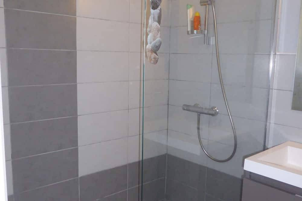 Appartement entier, Appartement  La Cotiniere - St Pierre d'Oléron, piscine ,vue mer, 3*** in La Cotinière, Saint-Pierre-d'Oléron