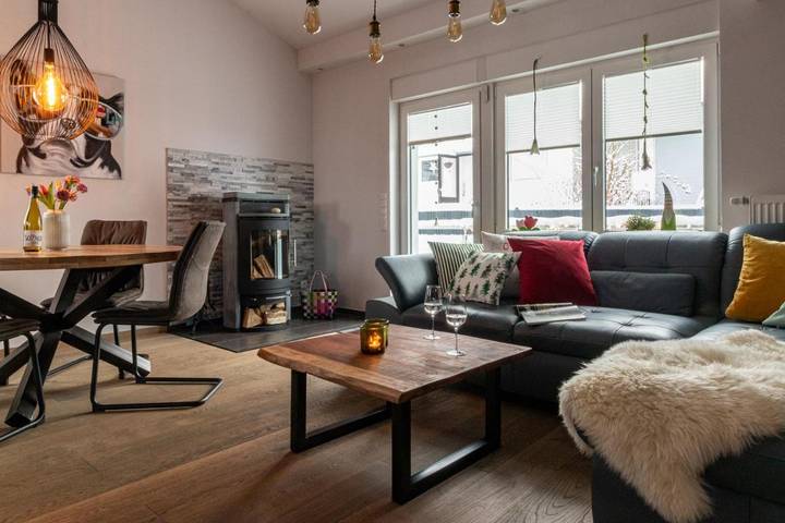 Ferienhaus für 2 Personen, mit Balkon und Terrasse in Bruchhausen (Olsberg)
