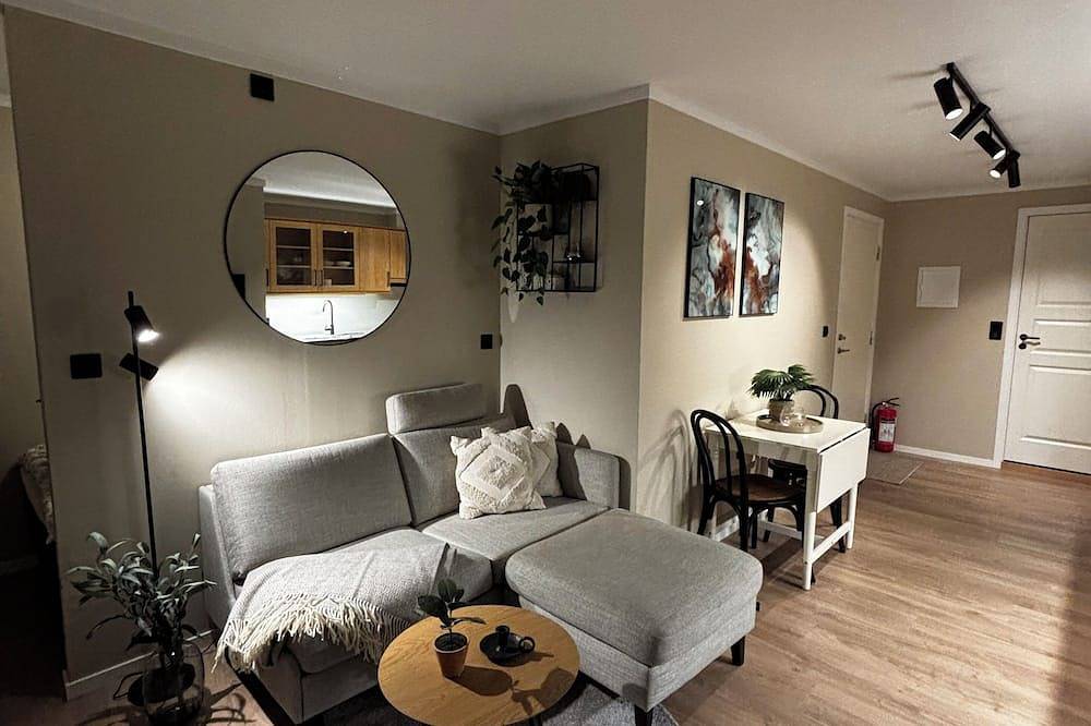 Hel leilighet, Pen og moderne leilighet midt i Haugesund sentrum in Haugesund 
