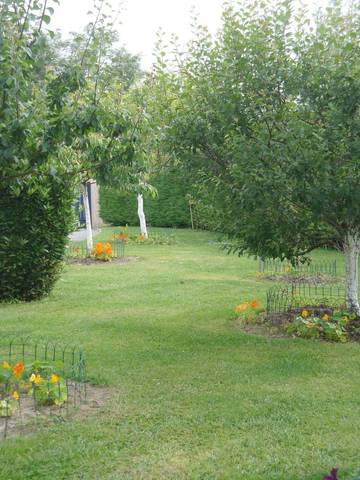 Gîte pour 4 personnes, avec jardin à Orx