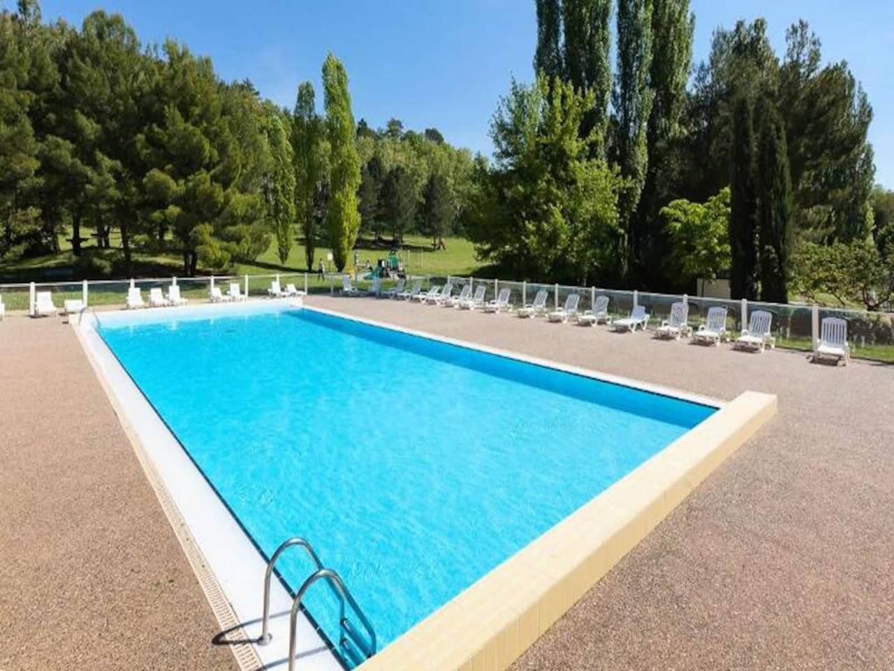 Apartamento entero, Mobil-home confort 4 personas in Gréoux-les-Bains, Parc naturel régional du Verdon