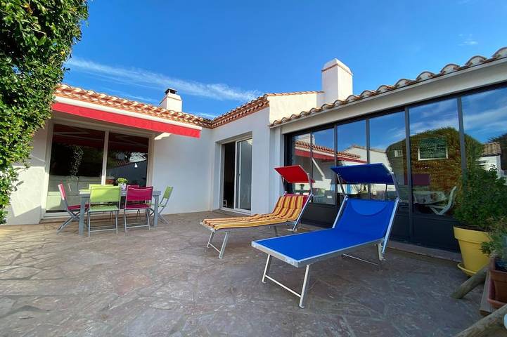 Location de vacances pour 8 personnes, avec jardin, animaux acceptés dans Plage du Marais-Girard