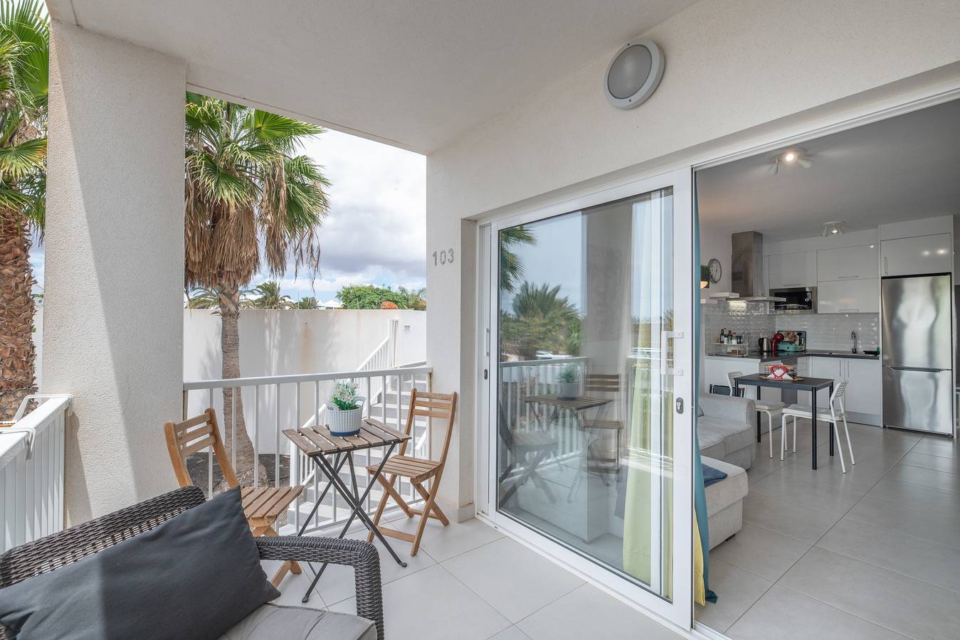 Apartamento entero, Apartamento vacacional 'Casa Amor Costa Teguise' con Wi-Fi in Costa Teguise, Teguise