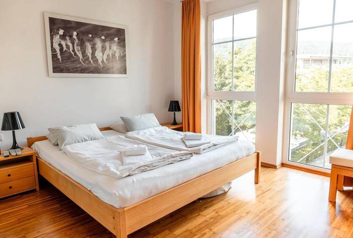 Bungalow für 2 Personen, mit Terrasse und Seeblick am Wörthersee