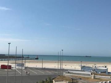 Gîte pour 5 personnes, avec piscine et balcon ainsi que jacuzzi et sauna dans Nausicaá Centre National de la Mer