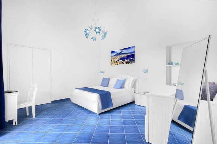 BlueVista Home - Terrace Jacuzzi/Hot Tub in Positano, Sorrento Coast