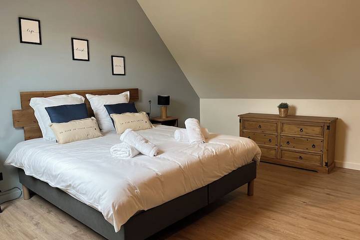 Location de vacances pour 12 personnes, avec jardin et terrasse à Chémery - 2