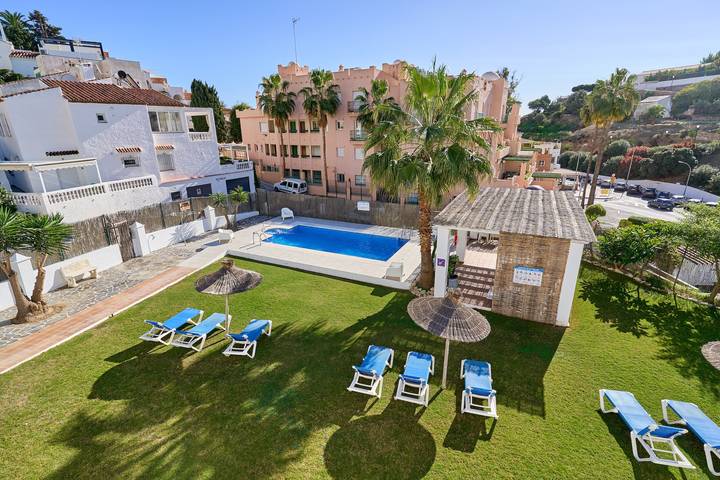 Holiday rental for 3 people, with Balcony and Garden in Nerja