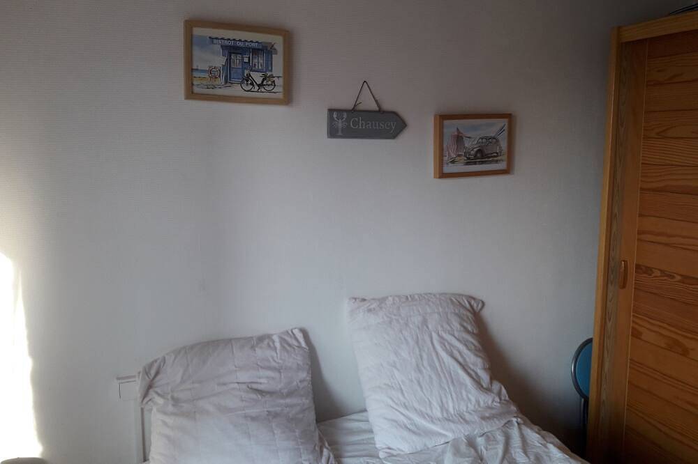 Appartement entier, Le Petit Ecutot, rez de jardin in Saint-Pair-sur-Mer, Côte de la Déroute
