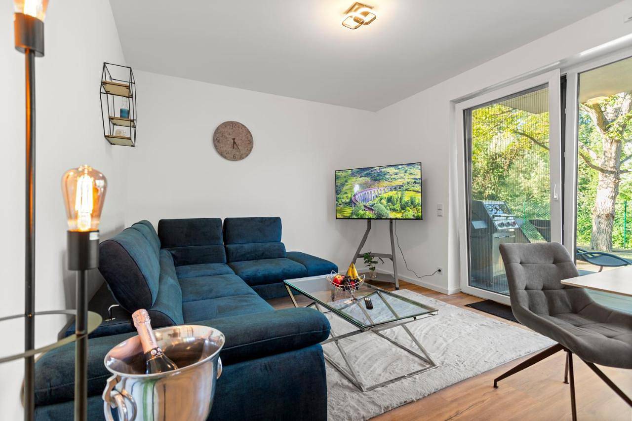 Ganze Wohnung, Lit Living Deluxe Apartments Wörth - Parking - Box Spring - Bbq - Balcony in Wörth am Rhein, Rheinebene