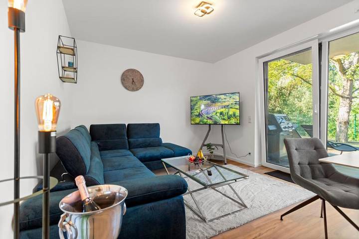 Ferienwohnung für 5 Personen, mit Garten und Ausblick in Wörth am Rhein
