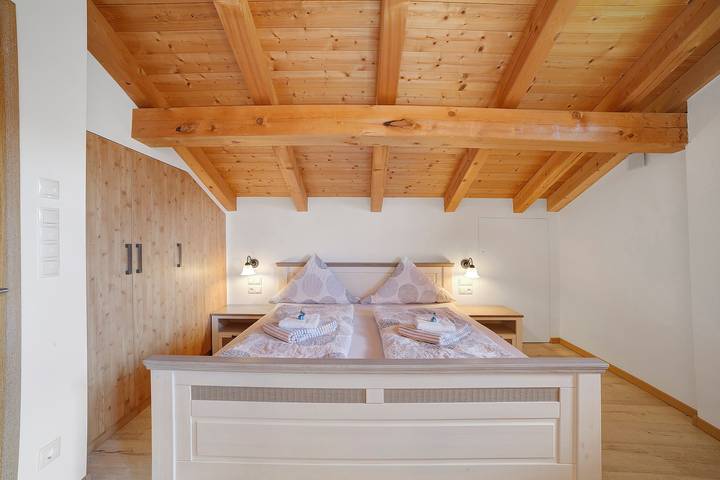Appartement entier, Appartement « Tscharfhof » avec vue sur la montagne et terrasse privée in Walten, San Leonardo in Passiria