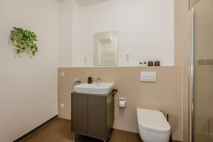Ganze Wohnung, Fantastische 3-Zimmer-Wohnung Eames I Zentrum I Mercedes I Balkon I Parkplatz in Böblingen, Landkreis Böblingen