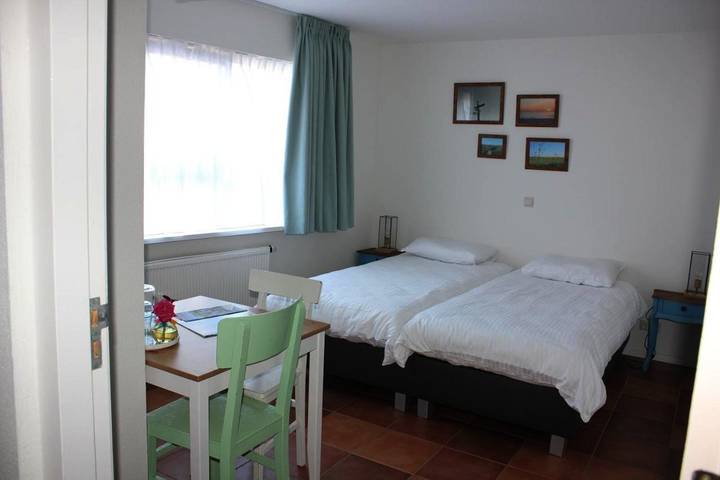 Chambre d’hôte pour 2 personnes, avec terrasse ainsi que vue et jardin à De Koog - 3