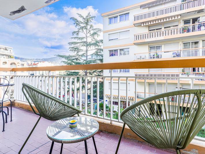 Appartamento per 2 persone, con terrazza e panorama in Nizza