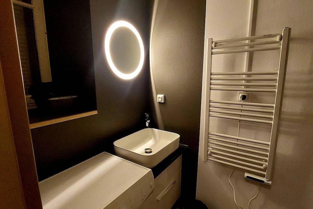 Apartamento entero, Appartement centre ville proche des thermes et du casino avec parking privé in Bourbonne-les-Bains, Alto Marne