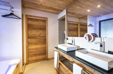 Chalet for 10 People in Saint-Martin-de-Belleville, Vanoise National Park, Photo 4