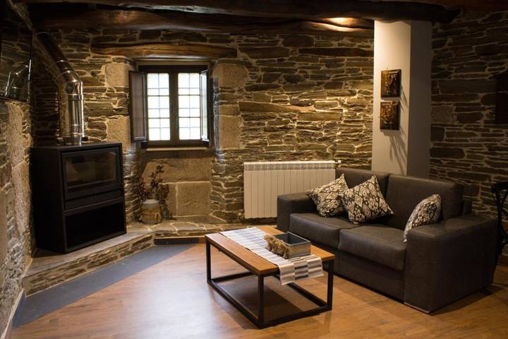 Casa rural para 2 personas, con Balcón y Terraza además de Jardín y Vistas en Provincia de Lugo - 3