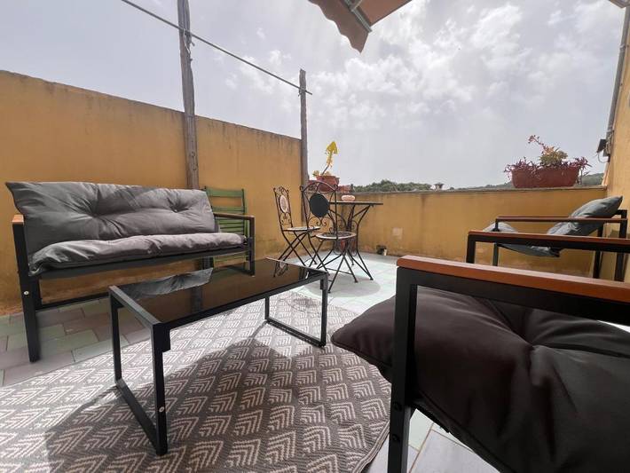 Appartamento per 4 persone, con Balcone e Terrazza nonché Giardino e Panorama a Ferla