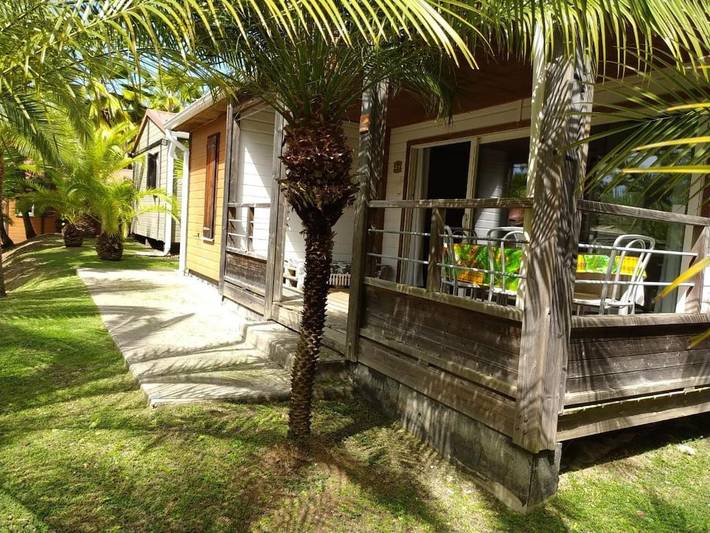 Gîte pour 5 personnes, avec piscine ainsi que jardin et vue dans Pointe Faula - 3