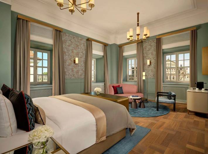 Hotel für 4 Personen, mit Terrasse und Pool sowie Sauna und Ausblick in Residenzschloss - 2