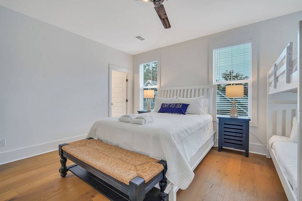 Luxurious Living in Old Town Bluffton! Sleeps 6! Prime Location! in Bluffton, Beaufort County