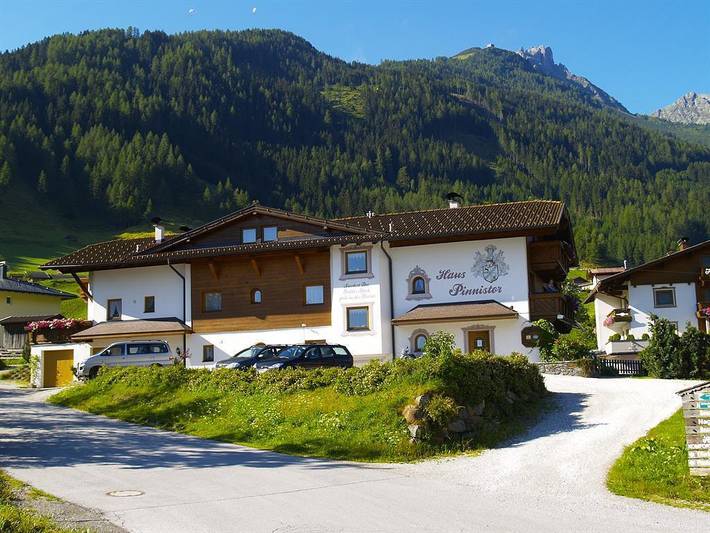 Vakantieappartement voor 2 personen, with Balkon and Terras as well as Tuin and Uitzicht in Neder