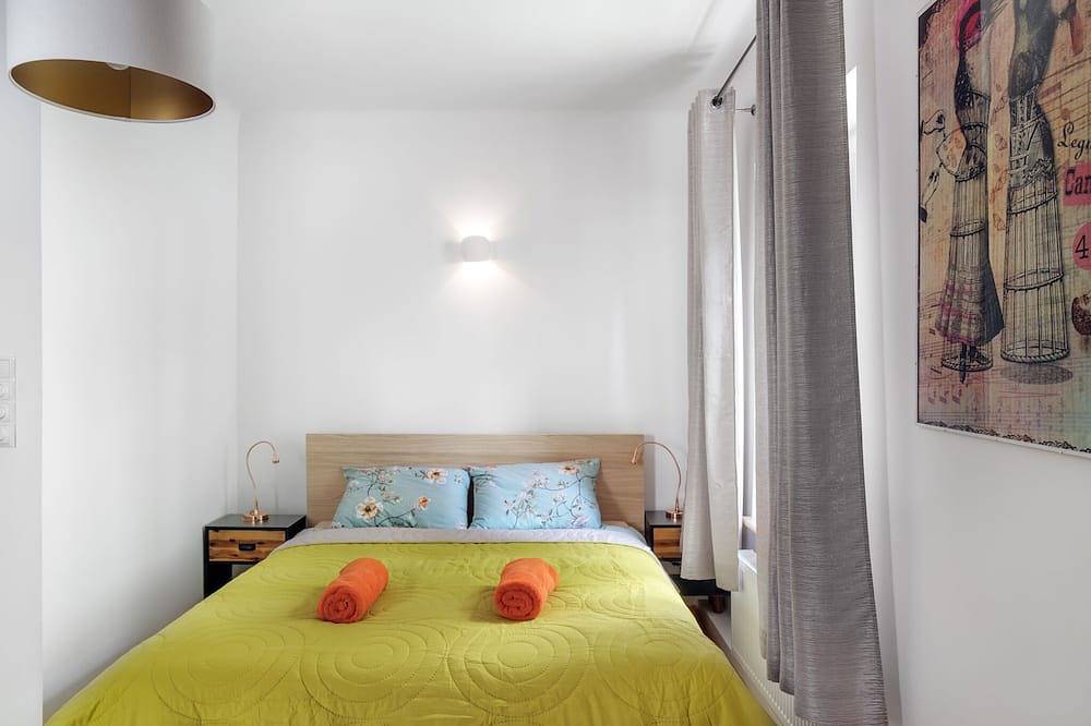 Entire apartment, 3 rooms modern, stunning & quiet flat for 6, Old Town, Warsaw in Warsaw Śródmieście, Warsaw