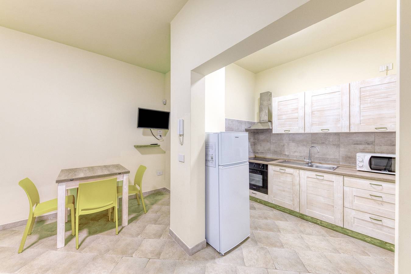 Ganze Wohnung, Apartment '3' mit Klimaanlage in Torre San Giovanni, Ugento