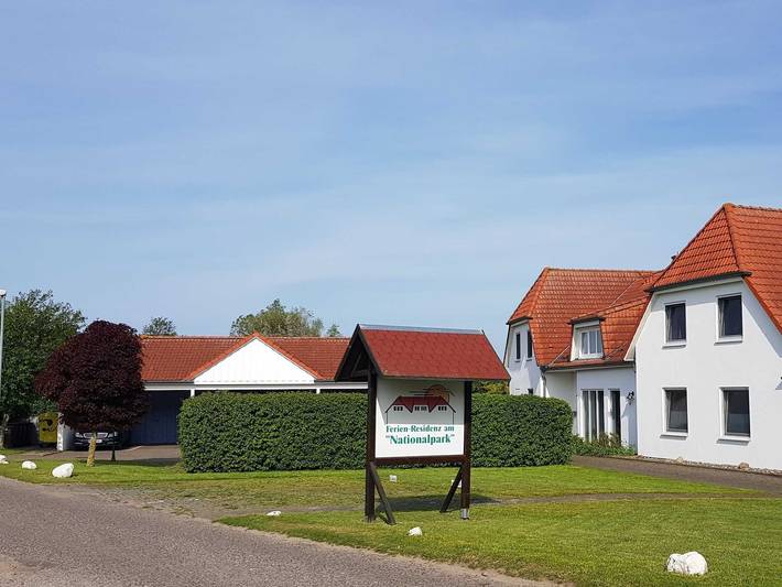 Ferienwohnung für 5 Personen, mit Balkon und Garten sowie Seeblick und Ausblick in Gingst - 4