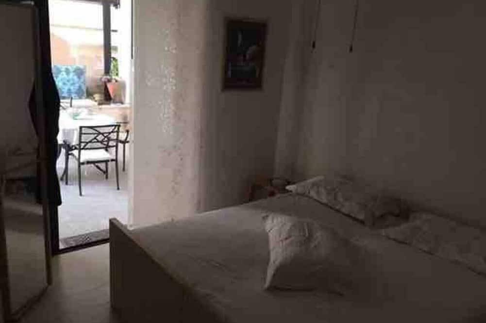 Ganze Wohnung, Die Beachfrontvibe Suite<br>Buchen Sie für eine Woche und erhalten Sie 15% Rabatt in Loutraki-Perachora, Korinthia