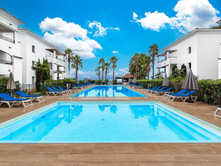 Appartement de vacances pour 4 personnes, avec balcon/terrasse et piscine, animaux acceptés