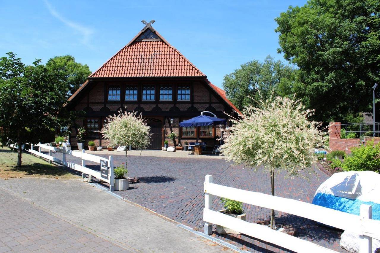 Ganze Wohnung, Double Room with Private Bathroom in Loxstedt, Südliches Cuxland