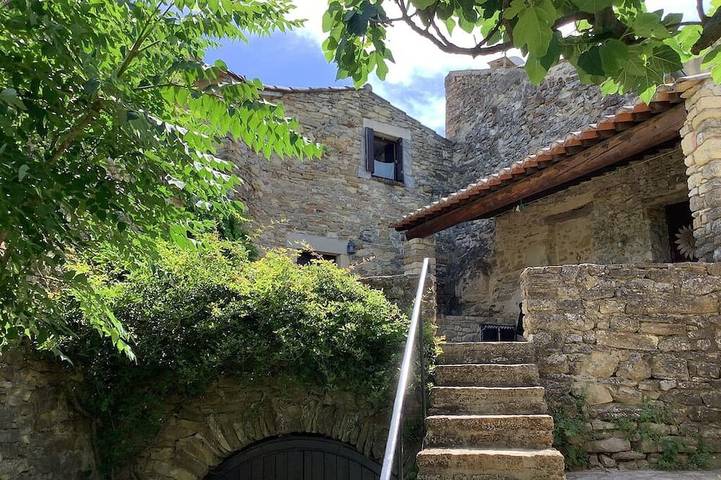 Gîte pour 3 personnes, avec jardin et terrasse à Saint-André-d'Olérargues